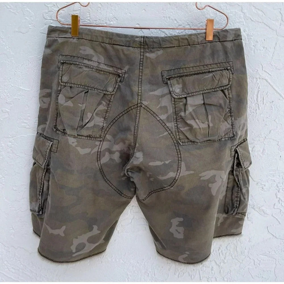 Gap Mens Drawstring Loose Fit Outdoor Cargo Shorts Khakis Brown Camo Sz L - Picture 2 of 16